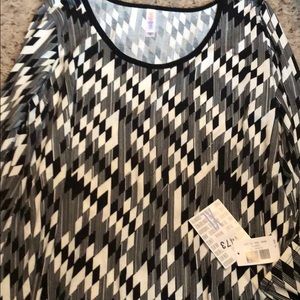 LuLaRoe Tops - Lularoe nwt xl Lynnae LuLaRoe Tops - Lularoe nwt xl Lynnae
